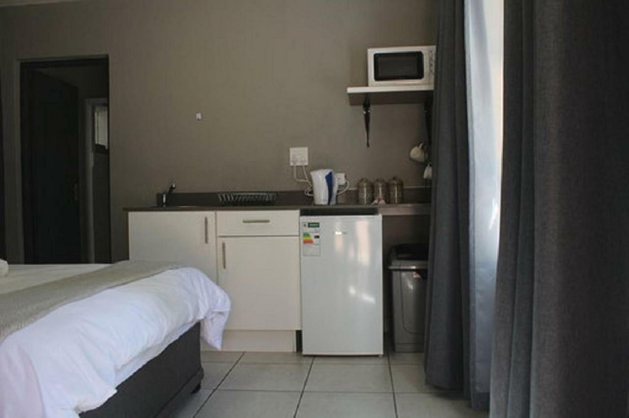 Guesthouse @ 31 Murray Pretoria-Noord 外观 照片